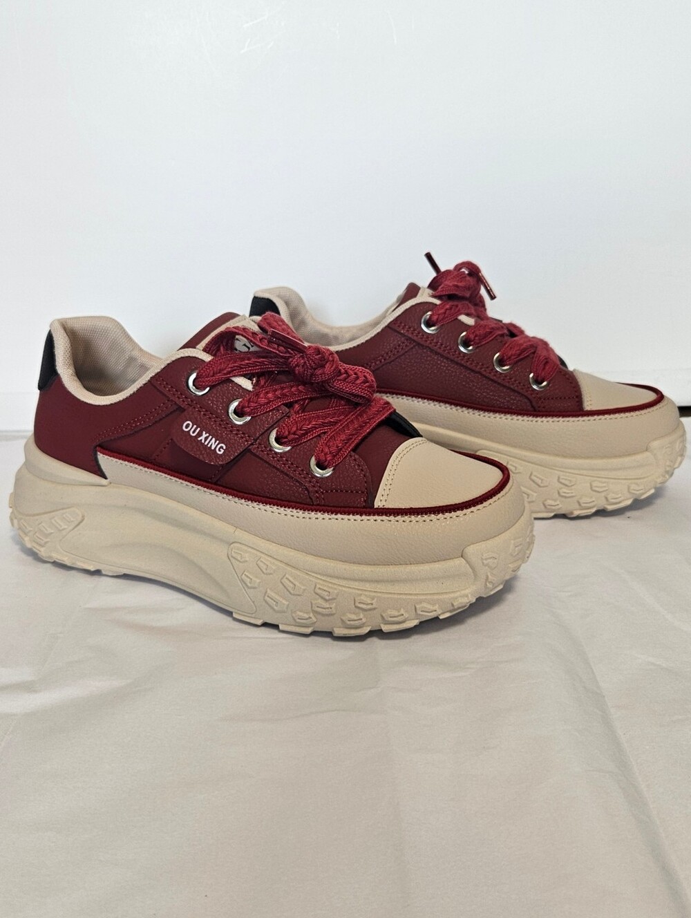 NWOT Unbranded Burgundy & Cream Chunky Low Top Platform Sneakers Size 40 (US 9